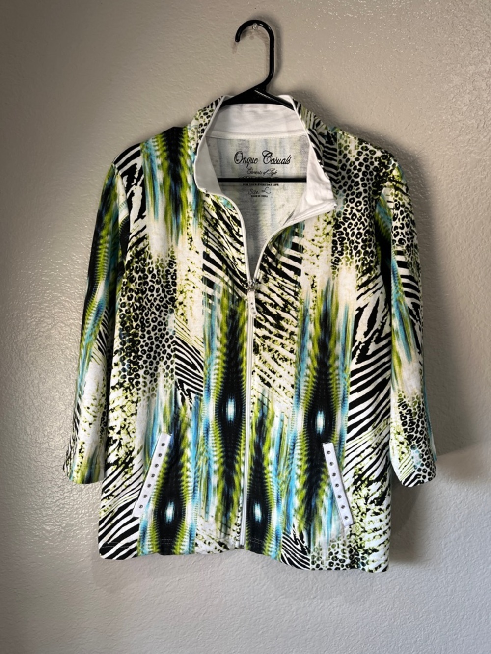 Onque Casuals Women’s Green Teal Black White Printed Zip-Front Jacket Sz L Vacay